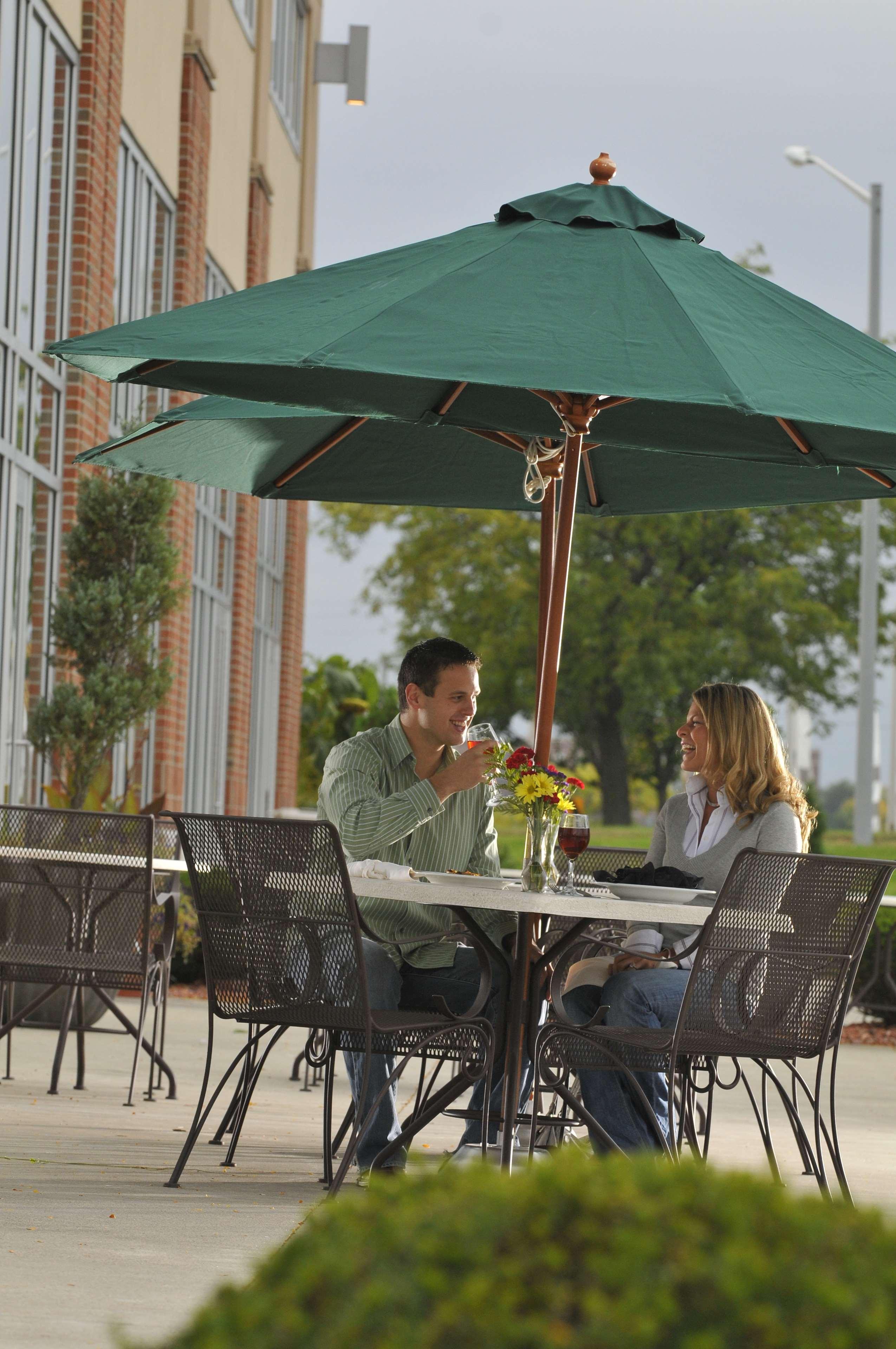 Doubletree By Hilton Bay City - Riverfront Restaurant billede