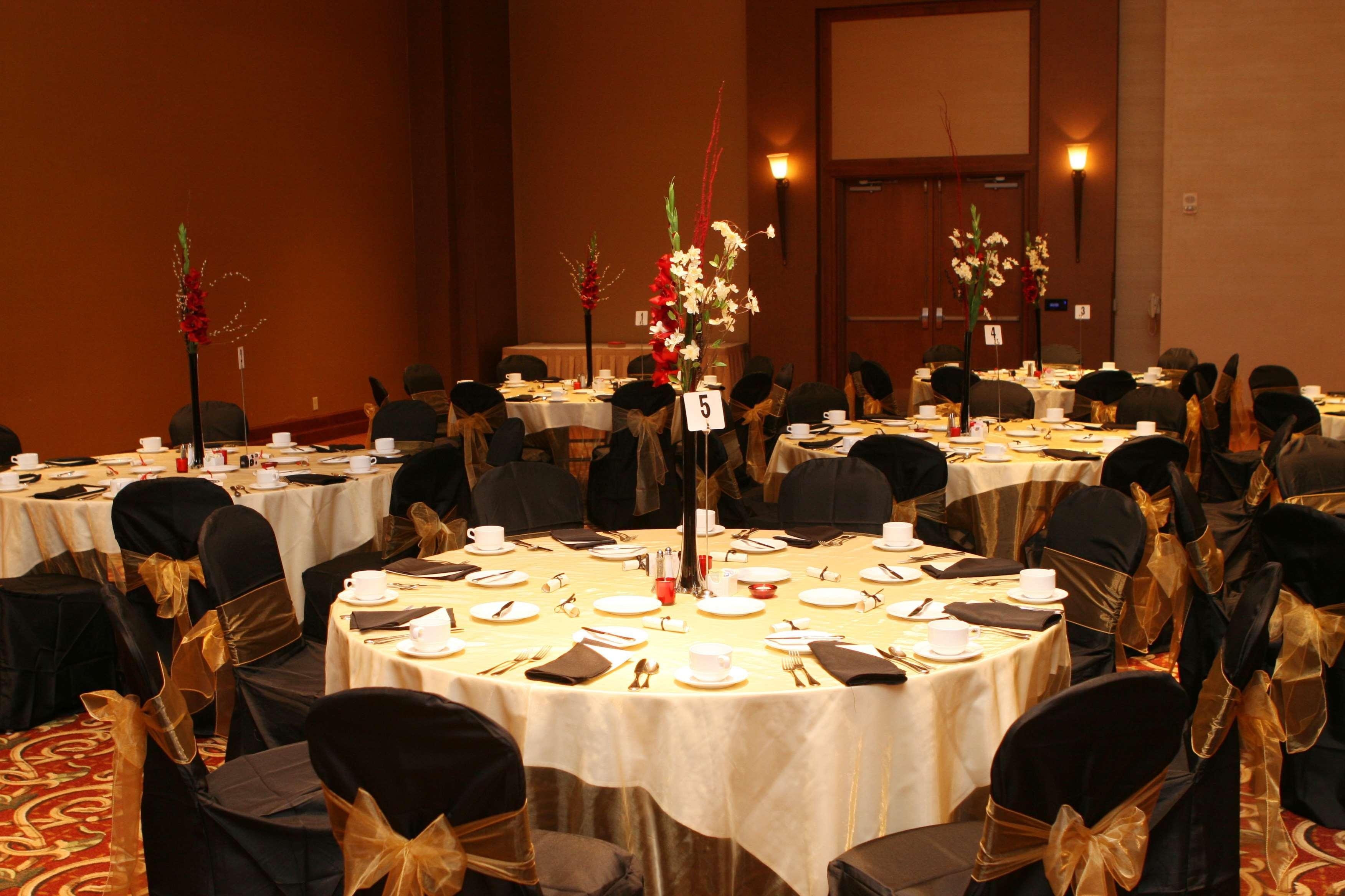 Doubletree By Hilton Bay City - Riverfront Restaurant billede