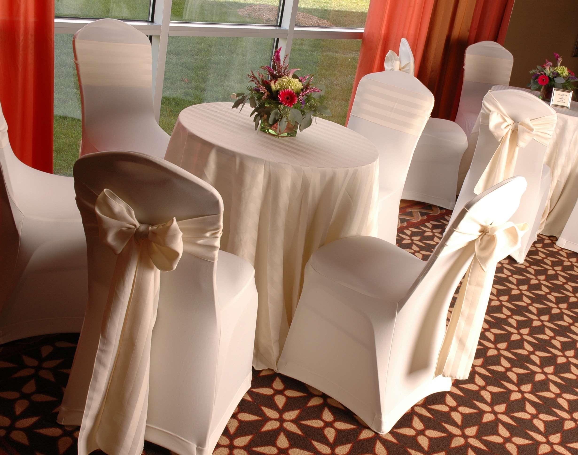 Doubletree By Hilton Bay City - Riverfront Restaurant billede