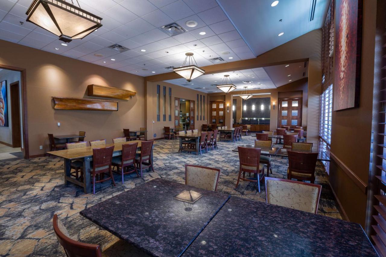 Doubletree By Hilton Bay City - Riverfront Eksteriør billede
