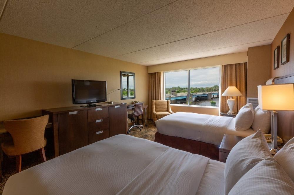 Doubletree By Hilton Bay City - Riverfront Eksteriør billede