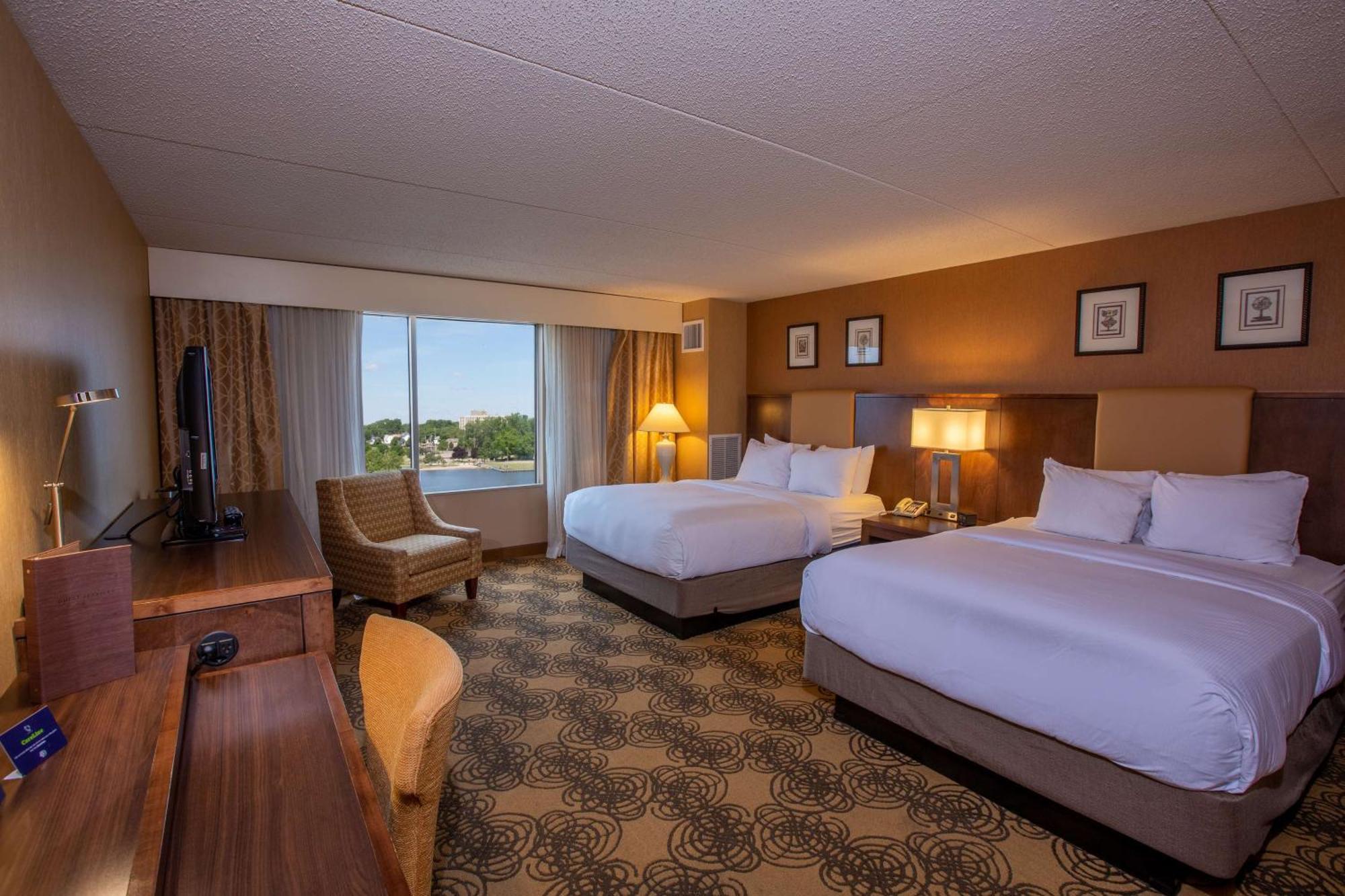 Doubletree By Hilton Bay City - Riverfront Eksteriør billede