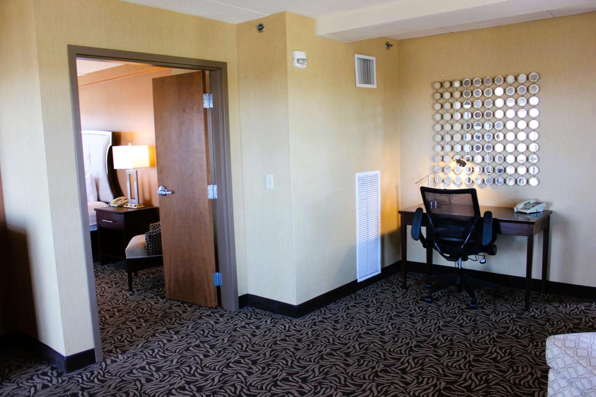 Doubletree By Hilton Bay City - Riverfront Eksteriør billede