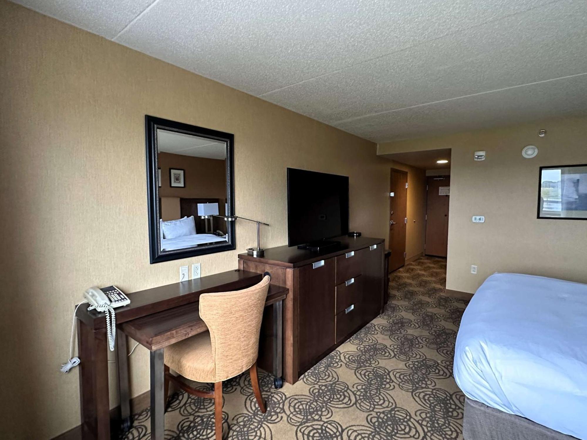 Doubletree By Hilton Bay City - Riverfront Eksteriør billede