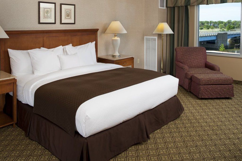 Doubletree By Hilton Bay City - Riverfront Værelse billede